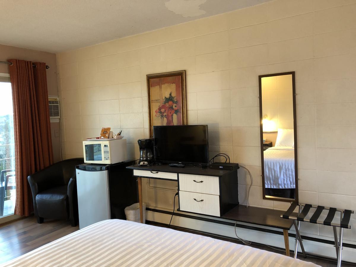 Holiday House Motel Ladysmith Exterior foto